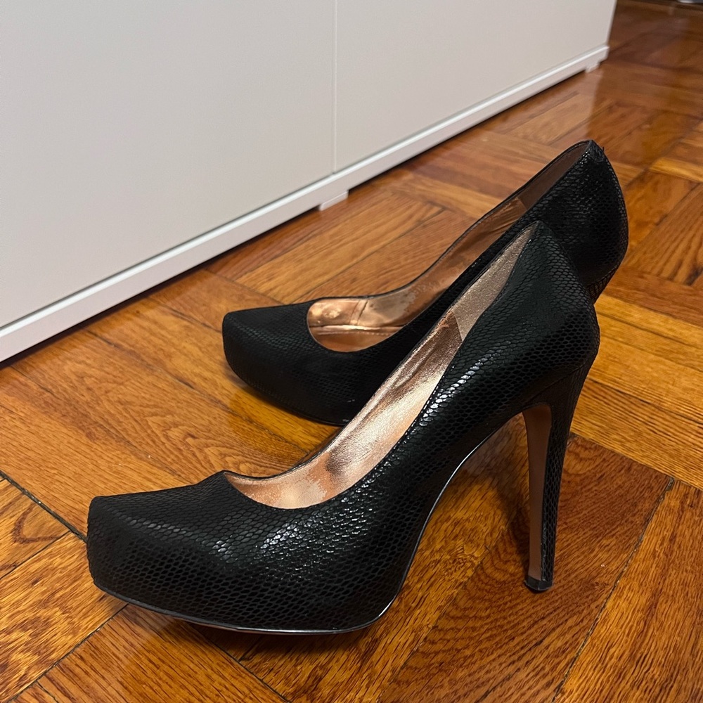 BCBGeneration black high heel shoes, size 7.5